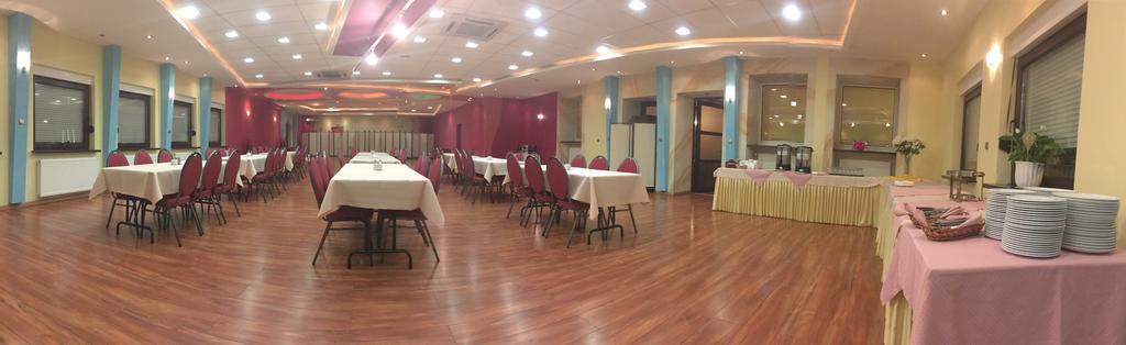 Hotel Pawlowski Zgorzelec Ngoại thất bức ảnh