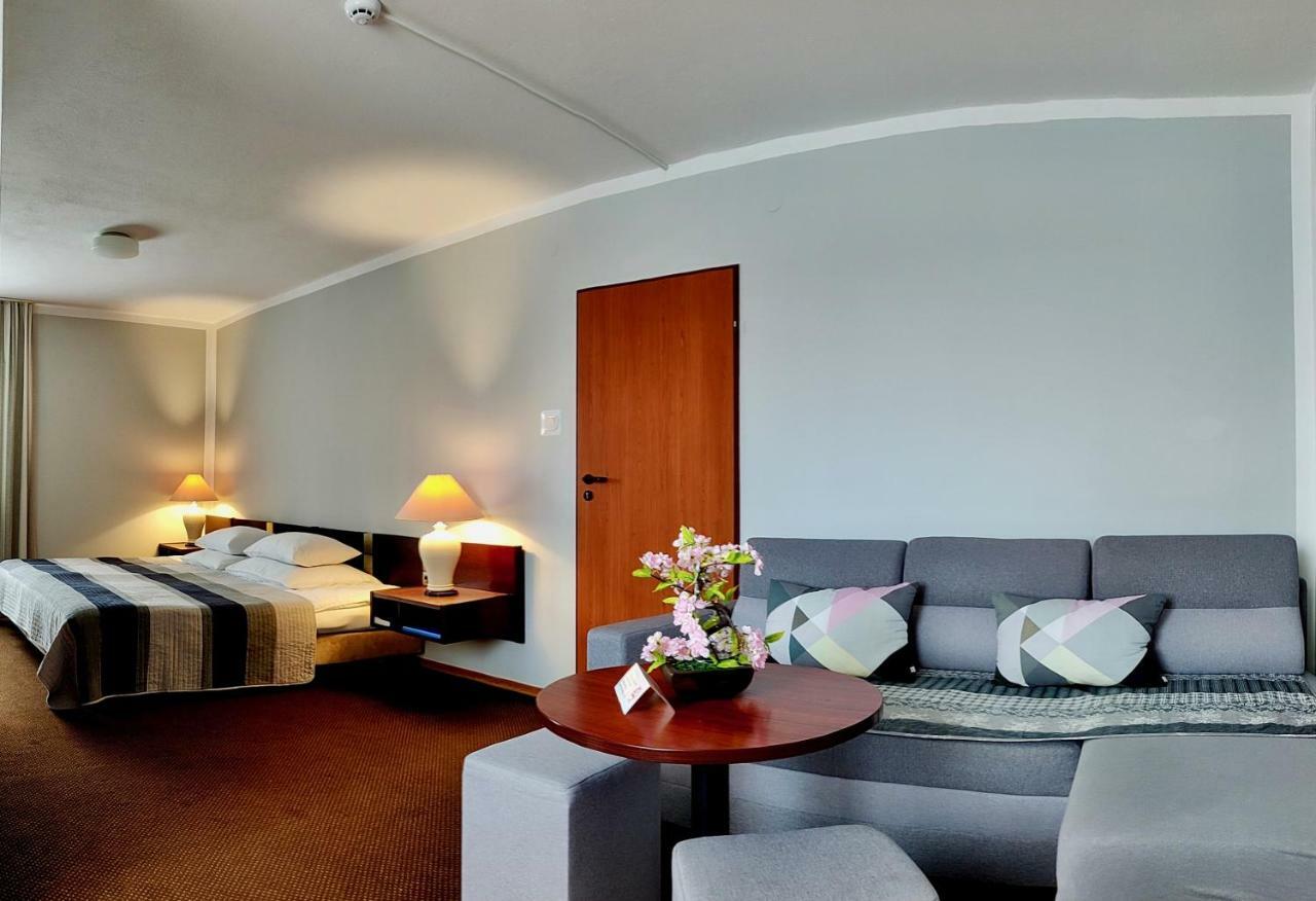 Hotel Pawlowski Zgorzelec Ngoại thất bức ảnh