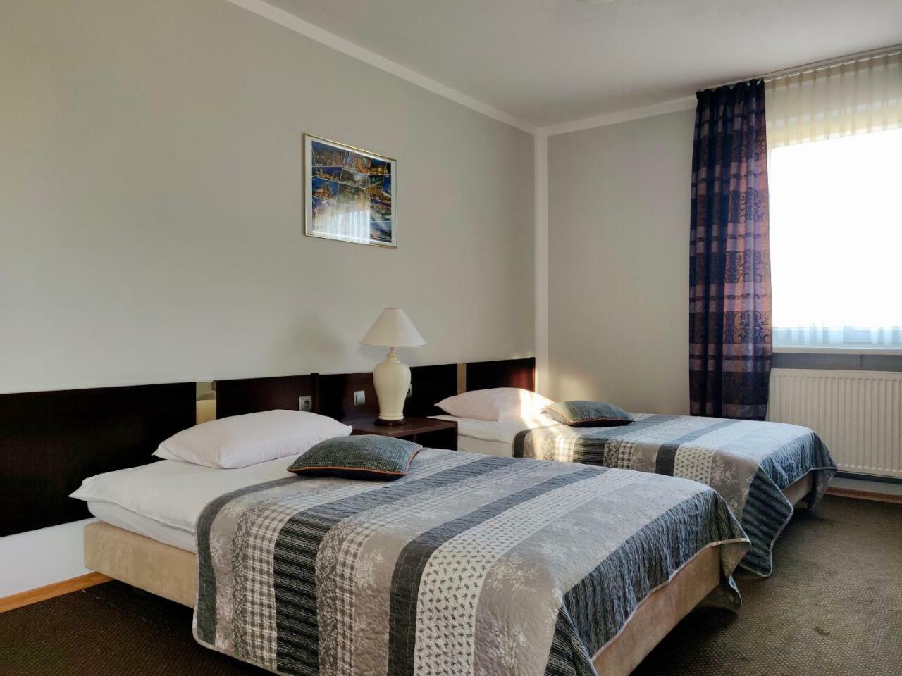 Hotel Pawlowski Zgorzelec Ngoại thất bức ảnh